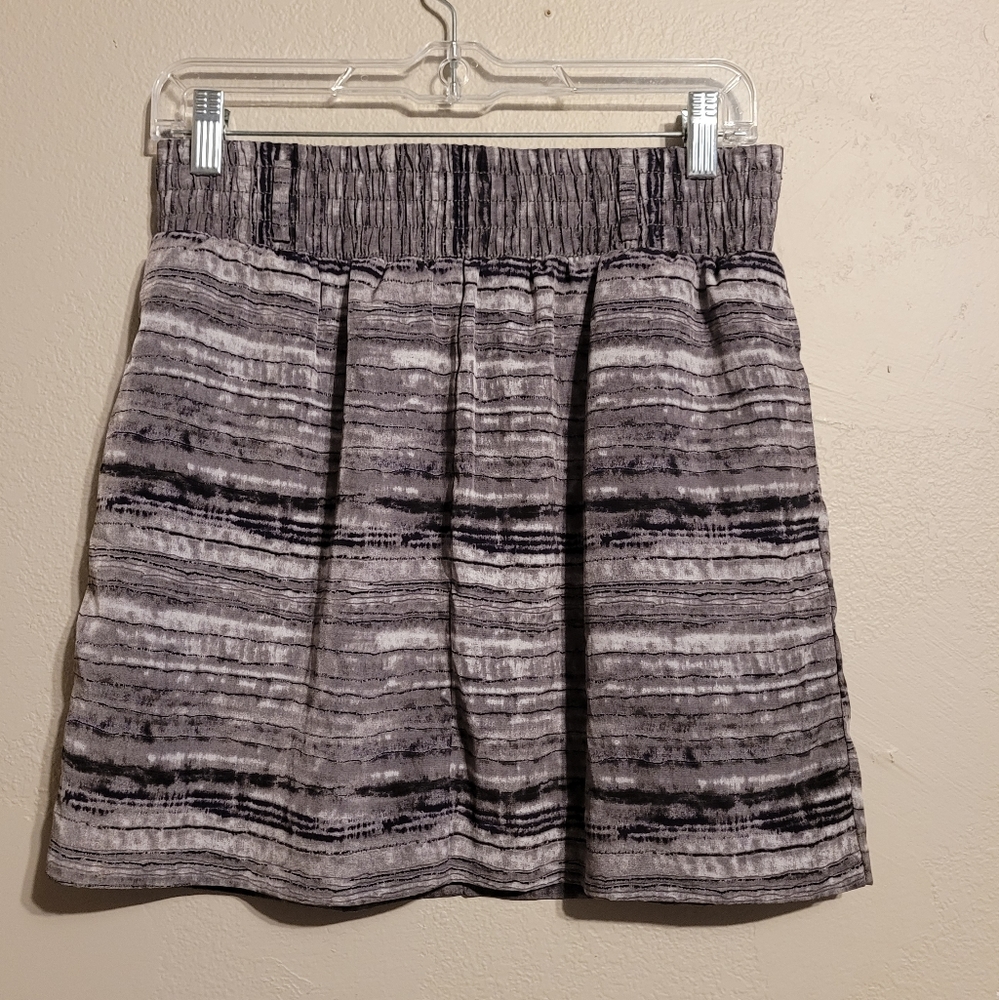 Gap Skirt] Line Design